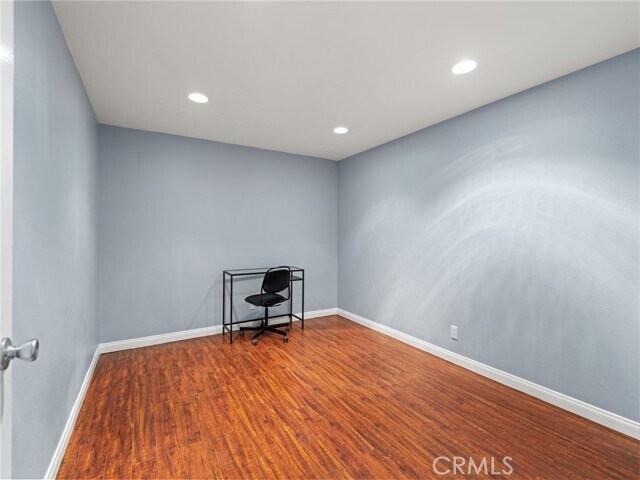 Building Photo - 408 W Queen St