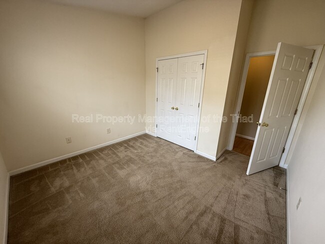 Building Photo - 5810 Battery Dr