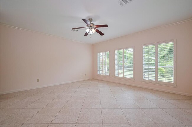 Building Photo - 3739 Elkins Rd