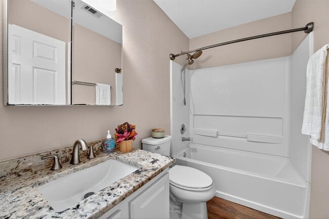 Building Photo - 1520 Anise Dr