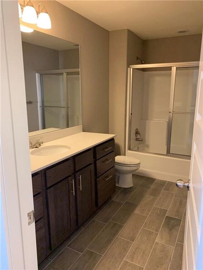 Building Photo - Netzel Properties, LLC - 604 (AN*)