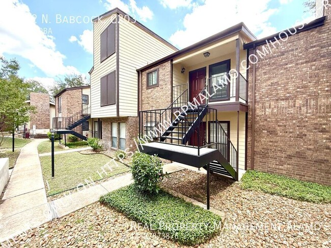 Primary Photo - 2542 N. Babcock, C203-