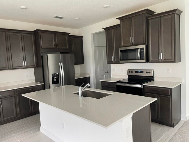 Building Photo - 14167 SW Solange St