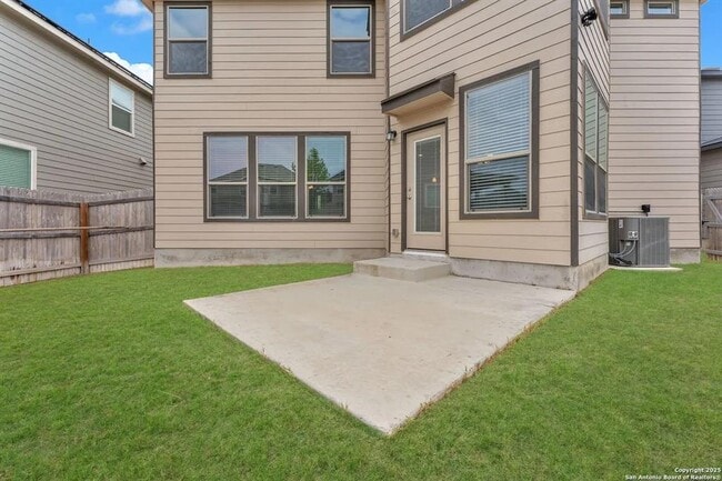 Building Photo - 412 Deer Crest Dr