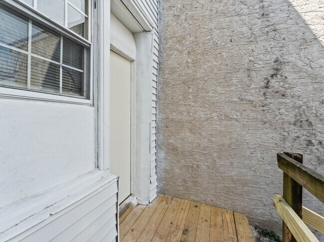 Building Photo - 1943 Stenton Ave