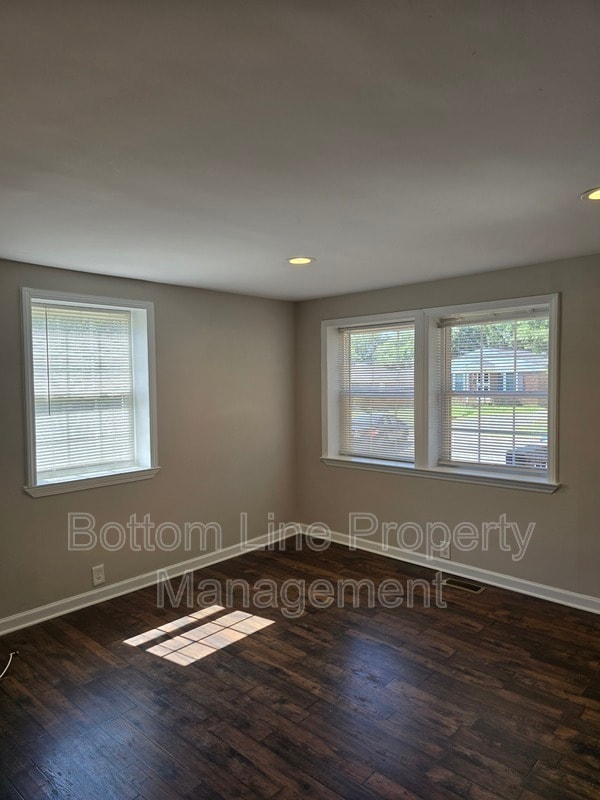 Building Photo - 1017 Rodey Ave