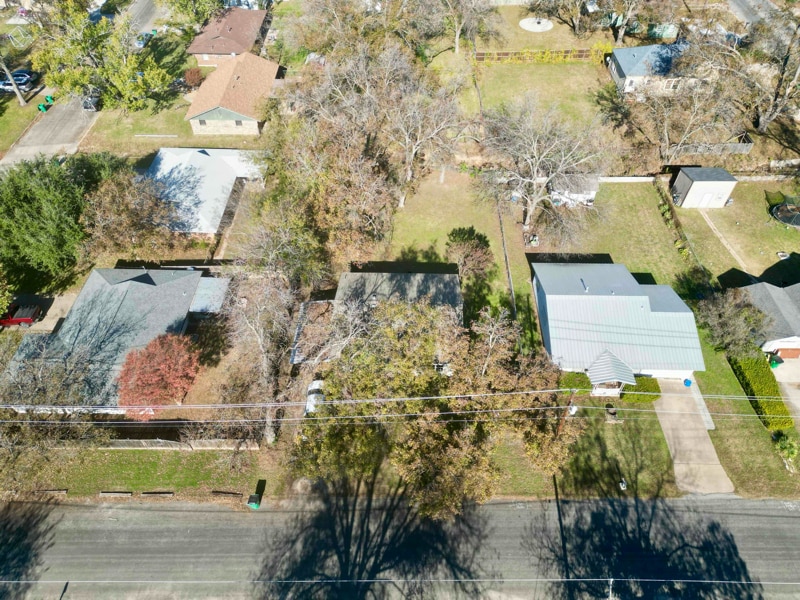 Building Photo - 2334 W Denman St