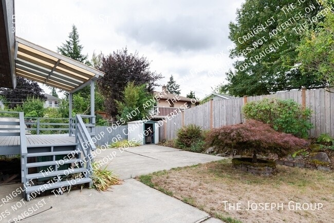 Building Photo - 5729 S Bangor St