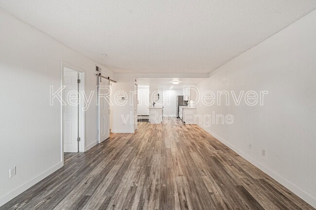 Building Photo - 2929 W Floyd Ave