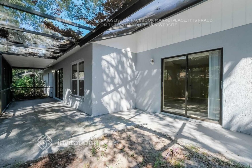 Building Photo - 203 Arbor Dr E