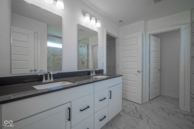 Building Photo - 9085 Summerton St