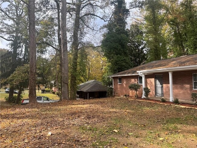 Building Photo - 2191 Beecher Cir SW