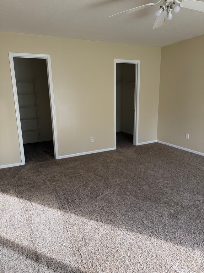 Building Photo - 2303 E 27th Terrace