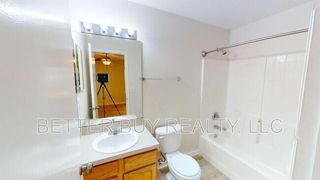 Building Photo - 5 Ryland Pl