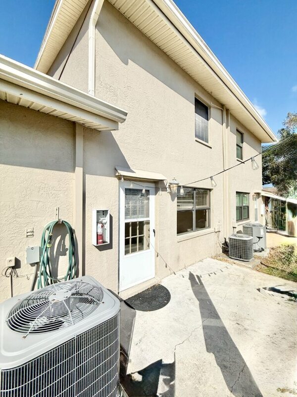 Building Photo - 2131 Ridge Rd