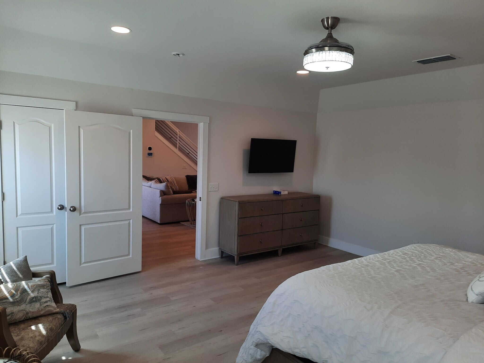 Building Photo - 1735 Woodridge Dr