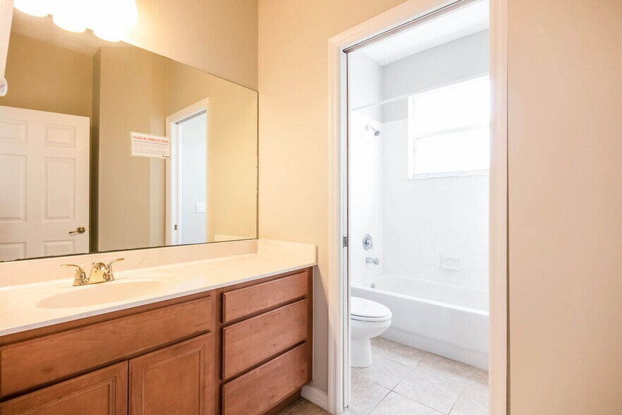 Building Photo - 11594 Plantation Preserve Cir S