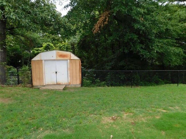 Building Photo - PRATTVILLE Home