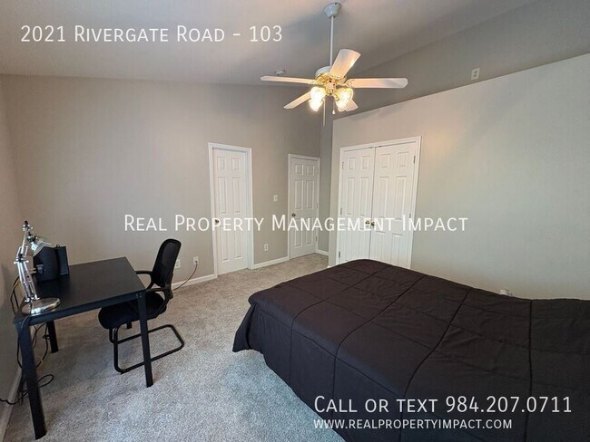 Building Photo - 2021 Rivergate Rd