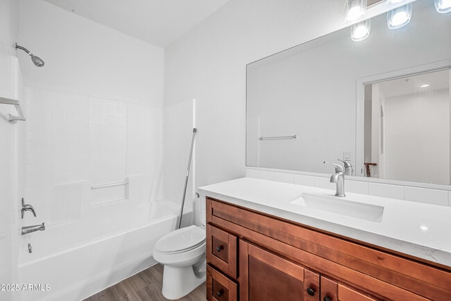 Building Photo - 4608 W Maryland Ave