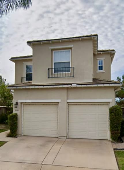Building Photo - 1424 Enchante Way