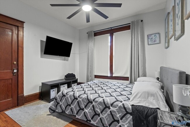 Building Photo - 603 Prospect Dr SE