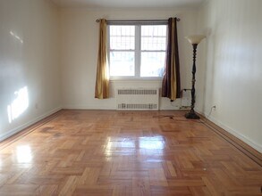 Building Photo - 386 E 54th St