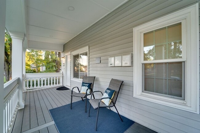 Building Photo - Garland district 1 bedroom apartment (Furnished)