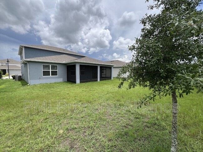 Building Photo - 4535 Gliding Wave St