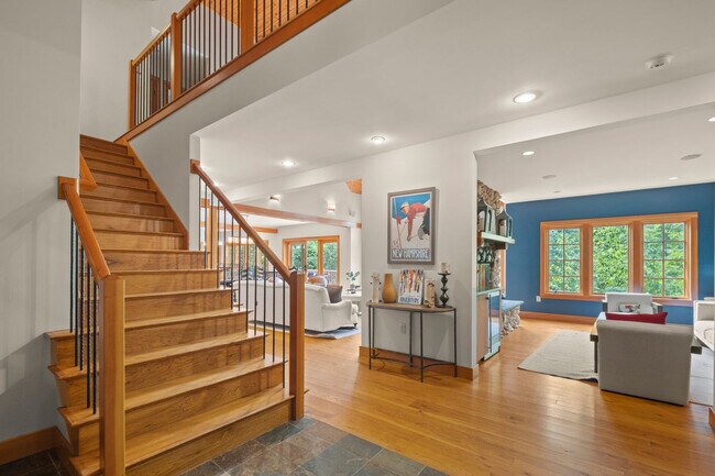 Building Photo - 28 Yellow Birch Cir