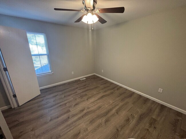 Building Photo - 5309-5311 Currituck Lane