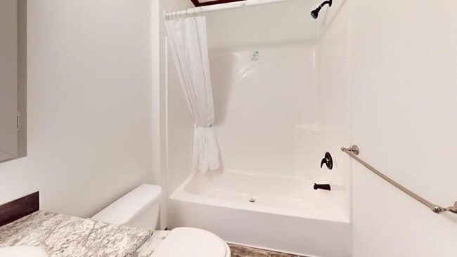 Building Photo - 164 Northwest Dr