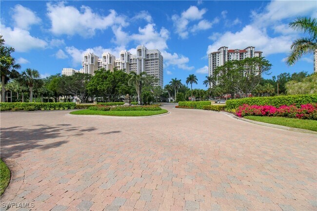 Building Photo - 7024 Pelican Bay Blvd