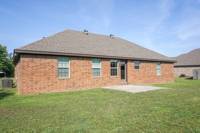 Building Photo - **Coming Soon** 4 Bedroom Home in Valley View