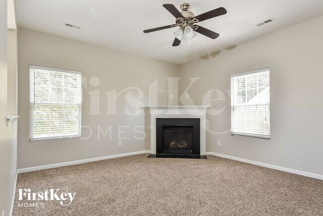 Building Photo - 137 Silver Creek Trail