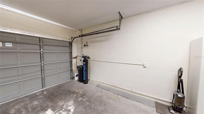 Building Photo - 8883 SW 94 Ln