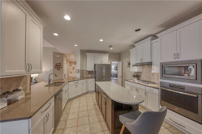 Building Photo - 1507 Pagedale Dr