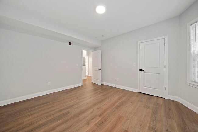 Building Photo - 22 Madison Ave