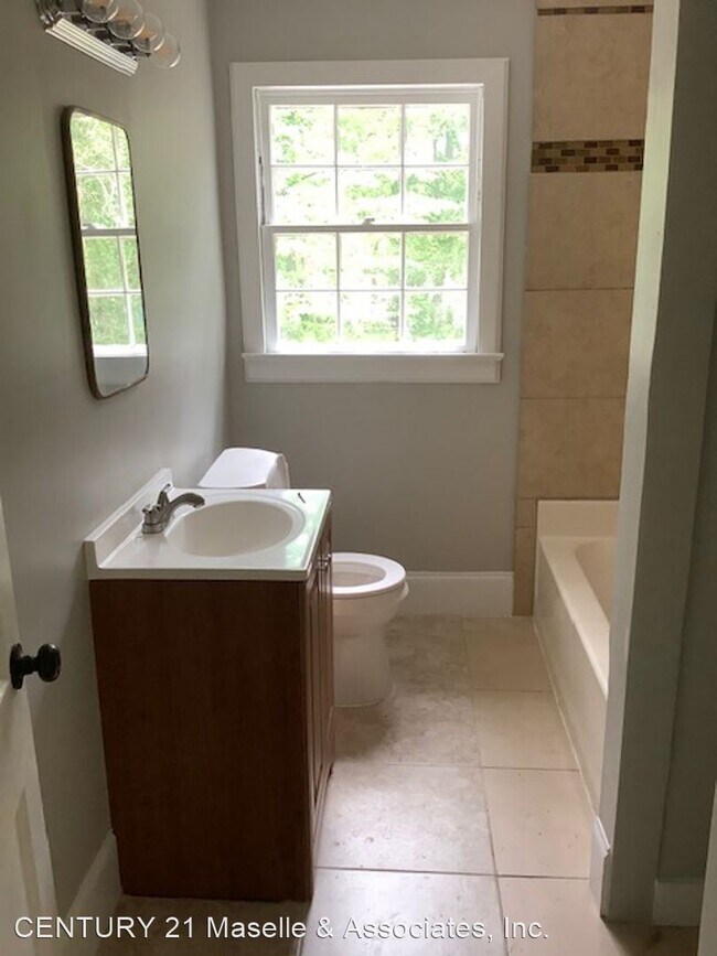 Building Photo - 4 br, 2 bath House - 618 Launcelot