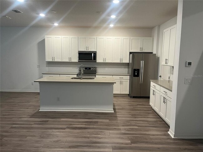 Building Photo - 2716 Bolzano Dr