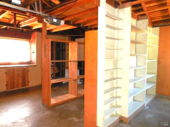 Building Photo - 143 Kit Carson Way
