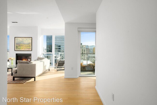 Building Photo - 2 br, 2 bath House - 1075 NW Northrup #1015