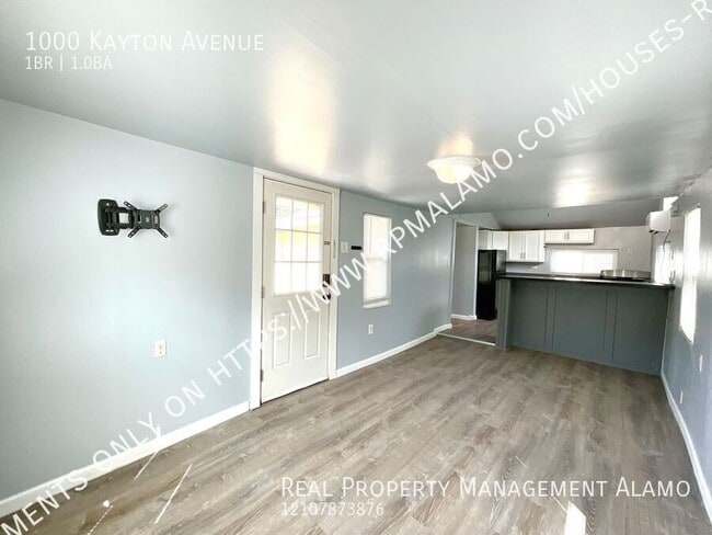 Building Photo - 1000 Kayton Ave