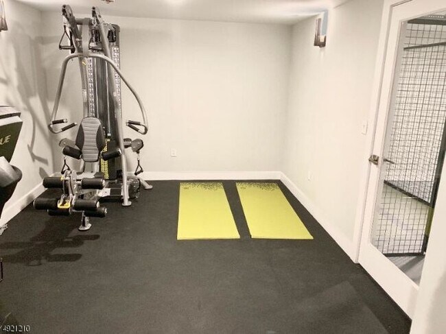 Building Photo - 409 Westfield Ave