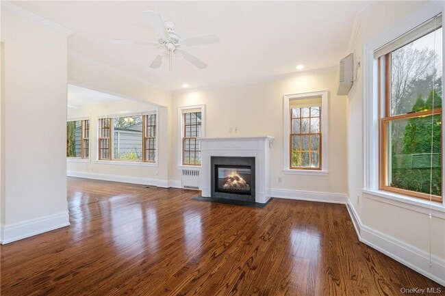 Building Photo - 43 Palmer Ave