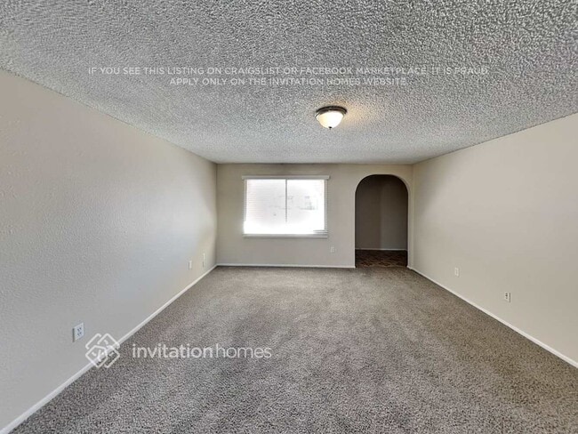 Building Photo - 6038 W Vernon Ave