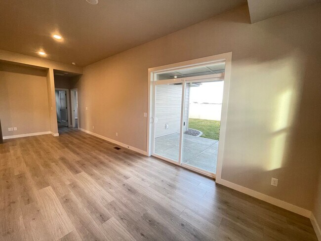 Building Photo - Brand New Coeur d'Alene Home