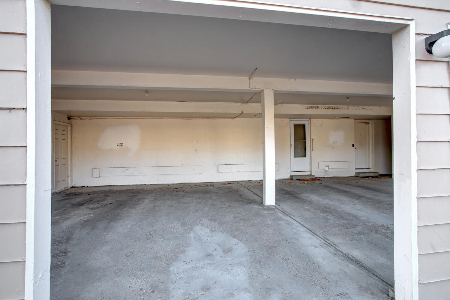 Building Photo - 6911 W 87th Way