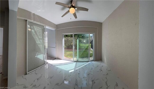 Building Photo - 20653 Country Barn Dr