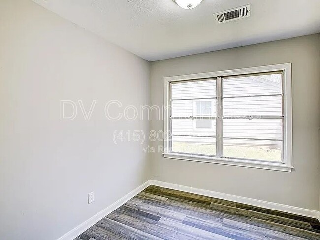 Primary Photo - 1118 Madison Ave